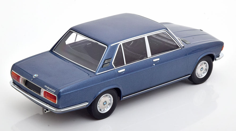 Minichamps 1:18 BMW 2500 E3 1968 darkblue-metallic Limited Edition 504 pcs