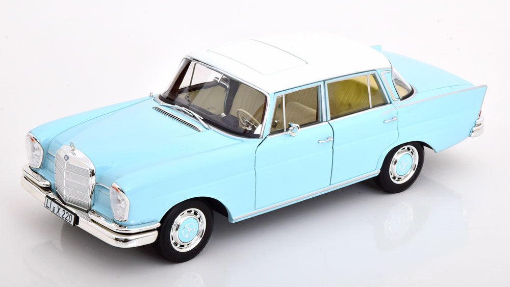 Norev 1:18 Mercedes 220S W111 1965 lightblue white