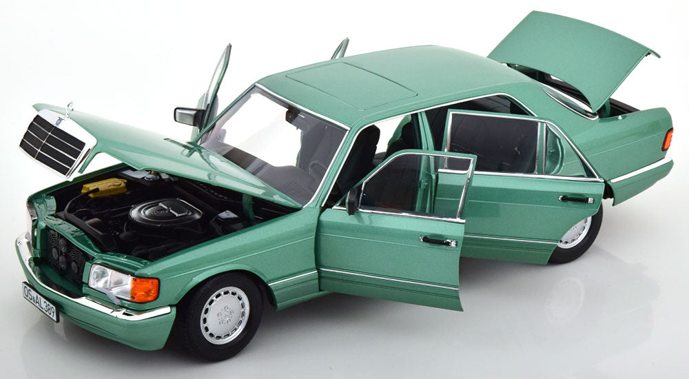 Norev 1:18 Mercedes 560 SEL W126 1991 lightgreen-metallic