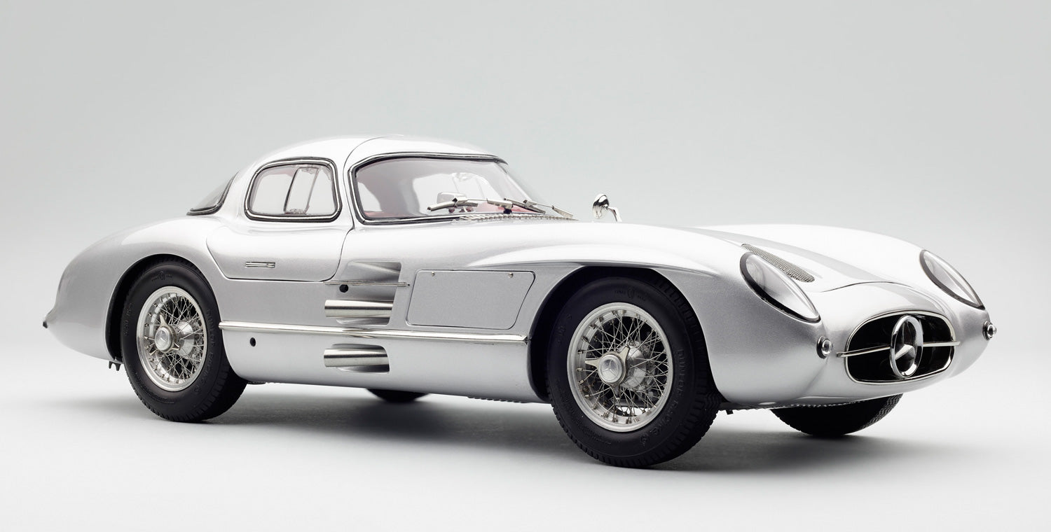 CMC 1:18 Mercedes-Benz 300 SLR Coupé, 1955, red interior