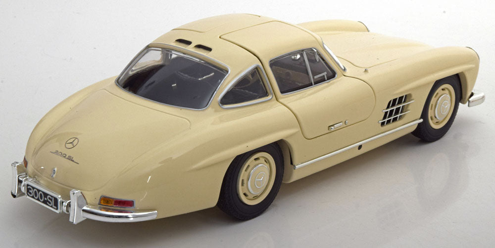 Minichamps 1:18 Mercedes-Benz 300 SL (W198) 1955 “Gullwing” Beige Limited 300 Pieces: