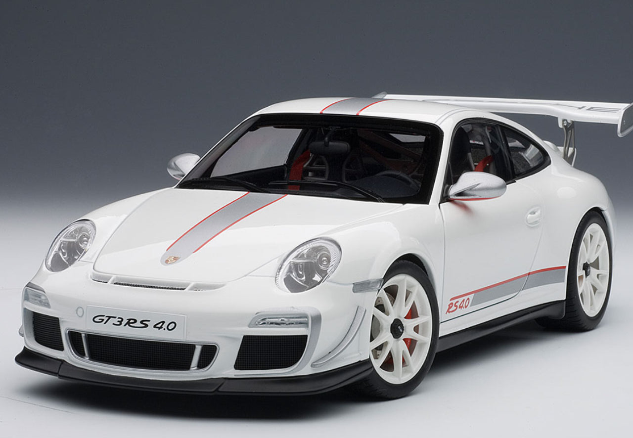 AUTOART 1:18  PORSCHE 911 997 GT3 RS 4.0 WHITE
