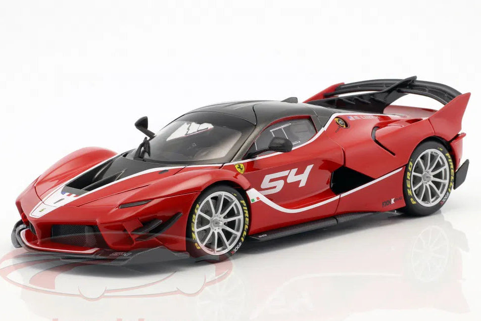 Bburago Signature 1:18 Ferrari FXX-K Evoluzione #54 red