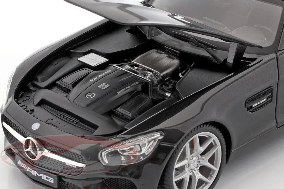 Maisto 1:18 Mercedes-Benz AMG GT (C190) black metallic