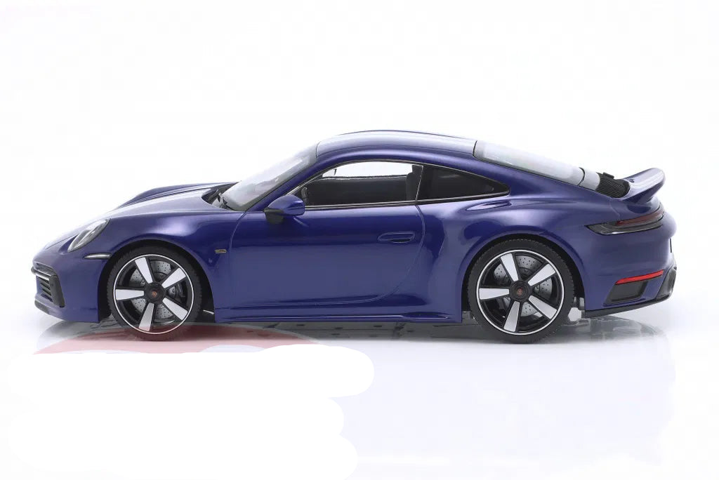 Minichamps 1:18 Porsche 911 (992) Sport Classic year 2022 blue metallic