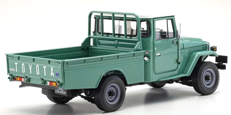 Kyosho 1:18 Toyota Land Cruiser 40 Pickup (Fashion Green)