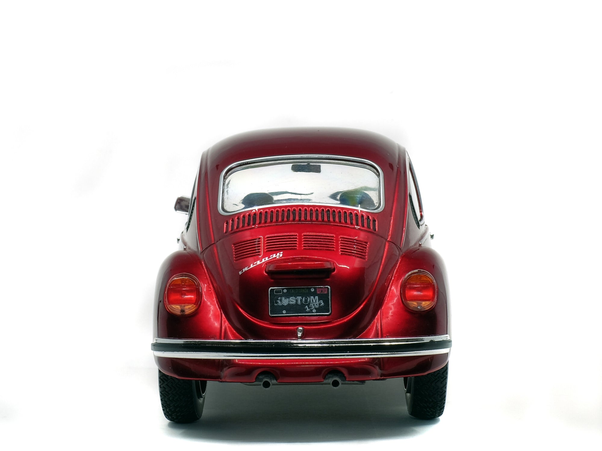 Solido 1:18 Volkswagen Beetle 1303 – Metallic Red – 1974