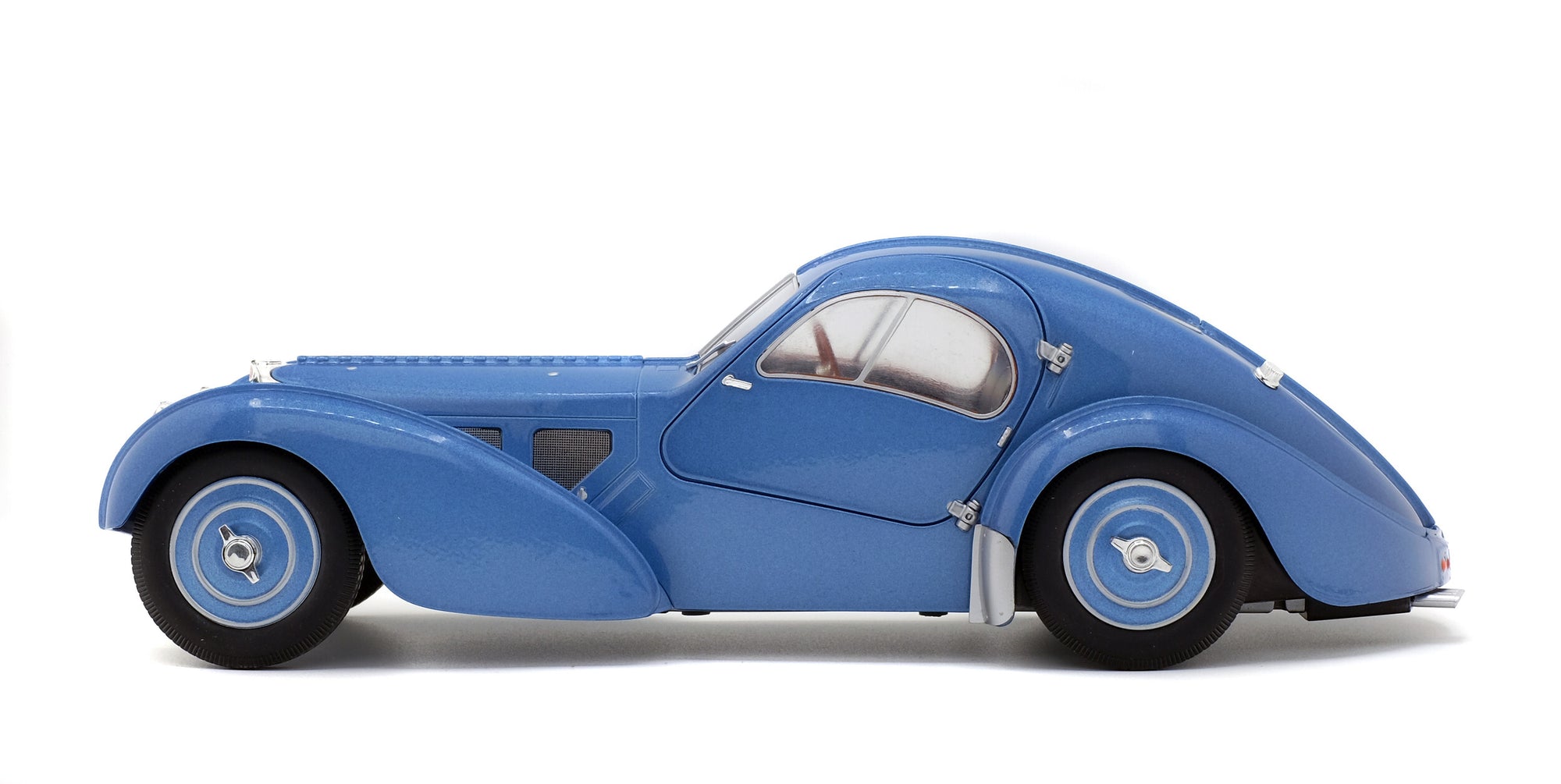 Solido 1:18 BUGATTI TYPE 57 SC ATLANTIC – GRIS BLEU METALLISE – 1937