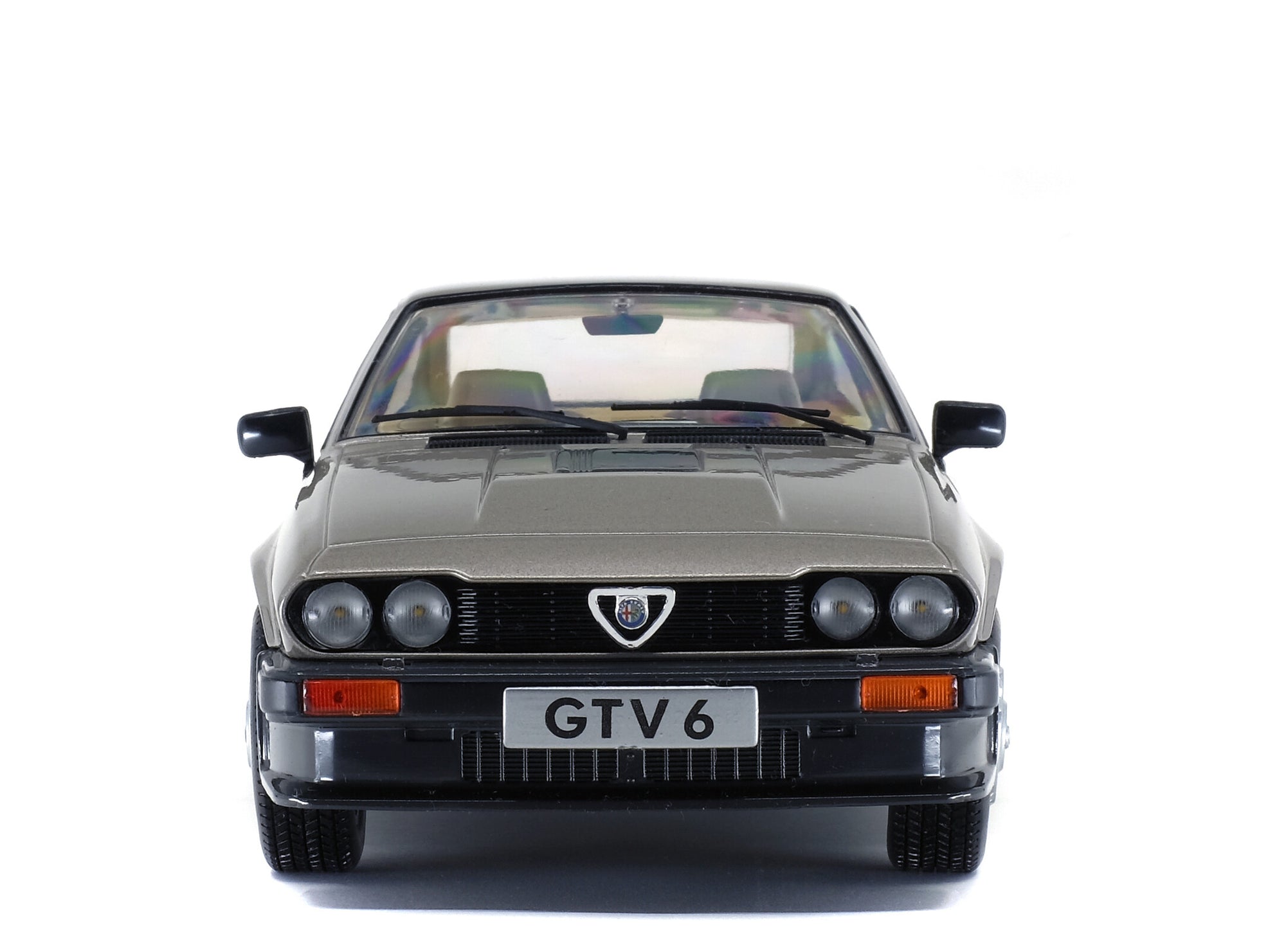 Solido 1:18 Alfa Romeo GTV6 – Silver – 1984