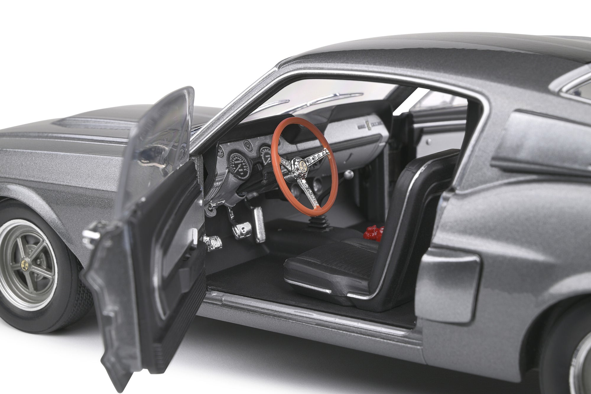 Solido 1:18 Shelby GT500 – Grey & Black Stripes – 1967