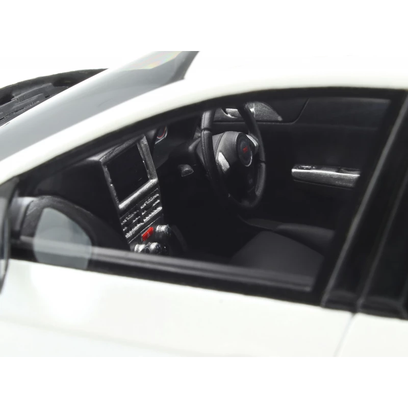 Ottomobile 1:18 Subaru Impreza R205 5 Doors Pure White Pearl 2010