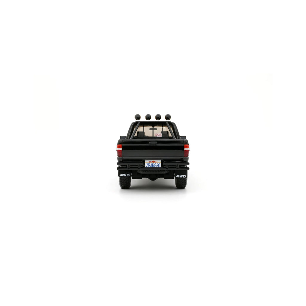 Ottomobile 1:18 Toyota Hilux SR5 Glossy Black 202 1985