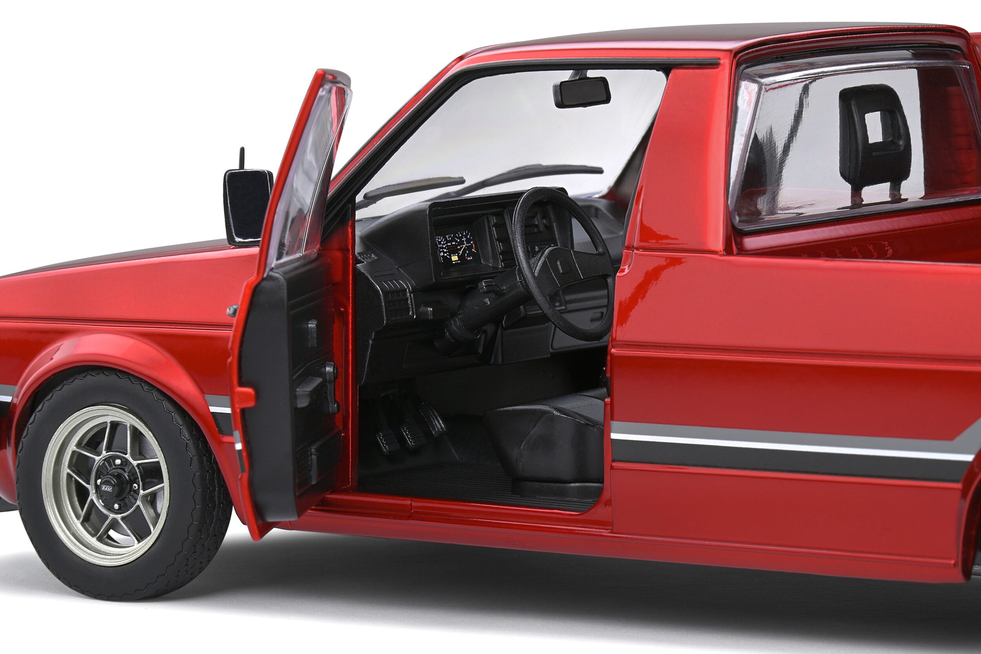 Solido 1:18 Volkswagen Caddy Mk.1 – Red Custom – 1982